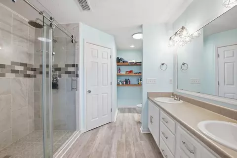 Bath - 6204 Flash Ln, Crestview, FL 32536 photo 3 of 3