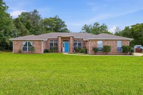 6204 Flash Ln, Crestview, FL 32536