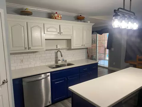 Kitchen - 421 Swift Fox Run, Crestview, FL 32536 photo 2 of 5
