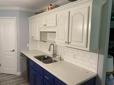 Kitchen - 421 Swift Fox Run, Crestview, FL 32536 photo 4 of 5