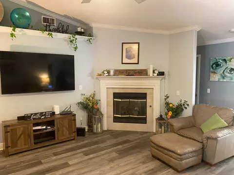 Living - 421 Swift Fox Run, Crestview, FL 32536 photo 2 of 2
