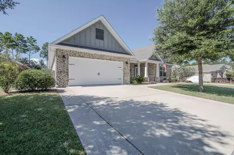266 Sweet Tea Ln, Freeport, FL 32439