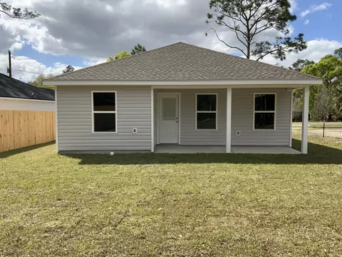 Exterior - 661 Lee Ave, Crestview, FL 32539 photo 2 of 2