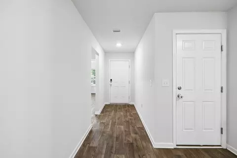 Entry Way - 324 This Way, Freeport, FL 32439 photo 4 of 4
