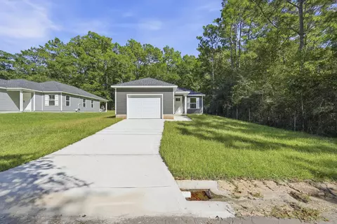 135 Loftin St, Defuniak Springs, FL 32435