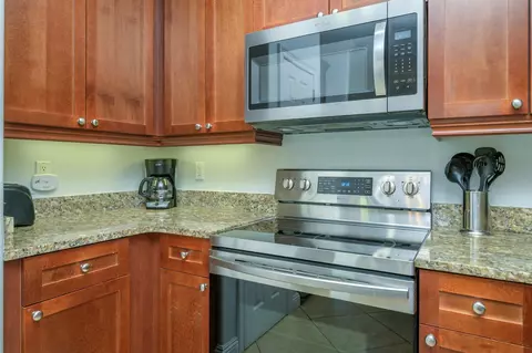 Kitchen - 223 E Grand Key Loop, Destin, FL 32541 photo 4 of 6