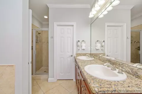 Bath - 223 E Grand Key Loop, Destin, FL 32541 photo 7 of 12