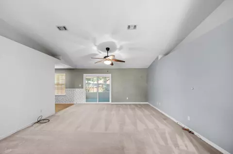 Living - 204 Villacrest Dr, Crestview, FL 32536 photo 1 of 4