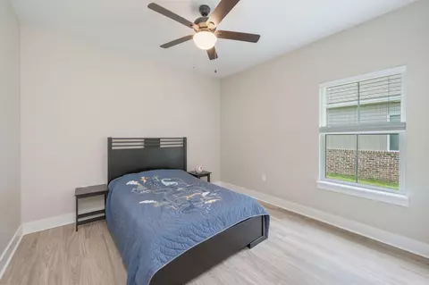 Bedroom - 3168 Maple St, Crestview, FL 32539 photo 6 of 7