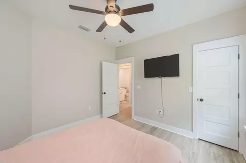 Bedroom - 3168 Maple St, Crestview, FL 32539 photo 5 of 7