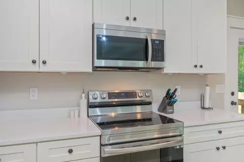 Kitchen - 3168 Maple St, Crestview, FL 32539 photo 5 of 5