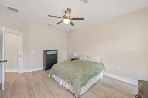 Bedroom - 3168 Maple St, Crestview, FL 32539 photo 2 of 7