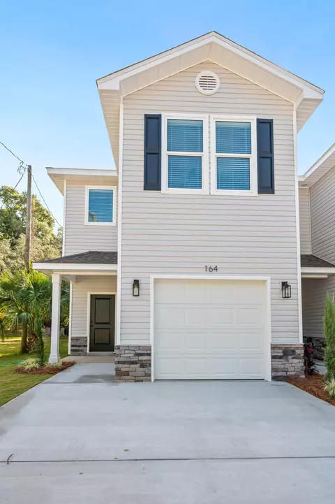 160 Westview Ave, Valparaiso, FL 32580