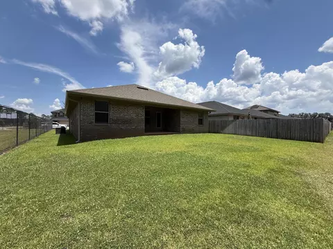Exterior - 102 Ridgeway Cir, Crestview, FL 32536 photo 1 of 1