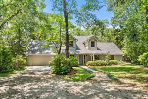 Exterior - 31 E Kathy Ln, Freeport, FL 32439 photo 8 of 13