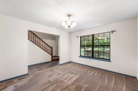 Living - 31 E Kathy Ln, Freeport, FL 32439 photo 7 of 7