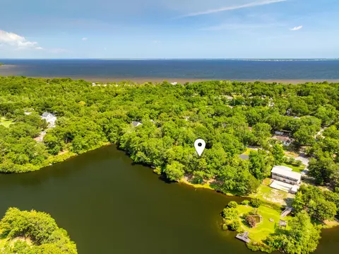 View/Area - 31 E Kathy Ln, Freeport, FL 32439 photo 12 of 24
