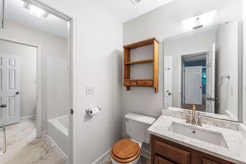 Bath - 31 E Kathy Ln, Freeport, FL 32439 photo 6 of 6