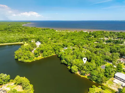 View/Area - 31 E Kathy Ln, Freeport, FL 32439 photo 13 of 24