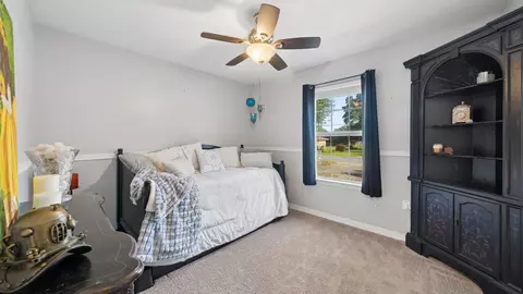 Bedroom - 662 E Robinson Ave, Crestview, FL 32539 photo 2 of 4