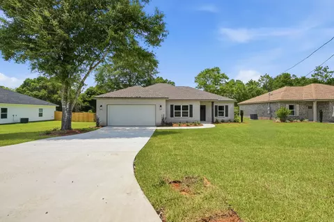 Exterior - 6140 Clover St, Crestview, FL 32539 photo 1 of 13