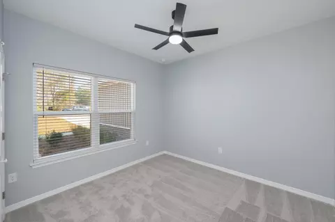 Bedroom - 6140 Clover St, Crestview, FL 32539 photo 3 of 8