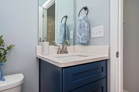 Bath - 6140 Clover St, Crestview, FL 32539 photo 7 of 8