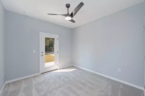 Bedroom - 6140 Clover St, Crestview, FL 32539 photo 7 of 8