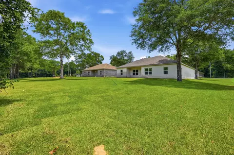 Exterior - 6140 Clover St, Crestview, FL 32539 photo 11 of 13