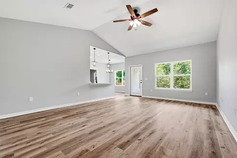 Living - 6140 Clover St, Crestview, FL 32539 photo 1 of 6
