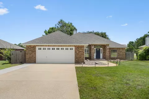 2704 Creeks Edge Ln, Navarre, FL 32566