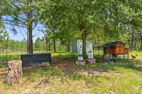 Exterior - 6956 W Highway 4, Baker, FL 32531 photo 19 of 22