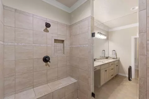 Bath - 6956 W Highway 4, Baker, FL 32531 photo 3 of 6