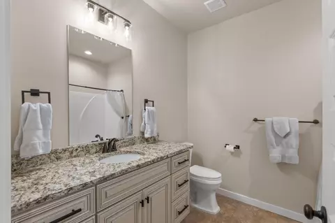 Bath - 6956 W Highway 4, Baker, FL 32531 photo 5 of 6