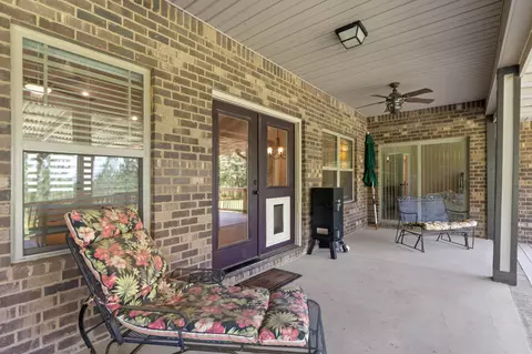 Exterior - 6956 W Highway 4, Baker, FL 32531 photo 10 of 22