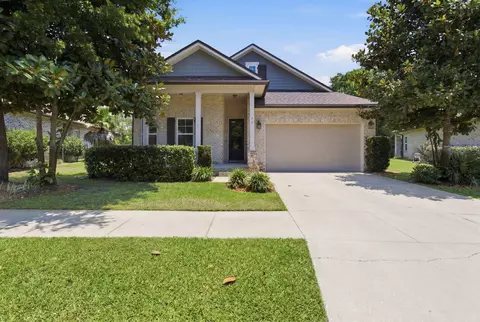 Exterior - 76 Oaktree Blvd, Freeport, FL 32439 photo 8 of 12