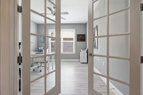 Entry Way - 76 Oaktree Blvd, Freeport, FL 32439 photo 2 of 3