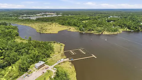 View/Area - 76 Oaktree Blvd, Freeport, FL 32439 photo 2 of 7