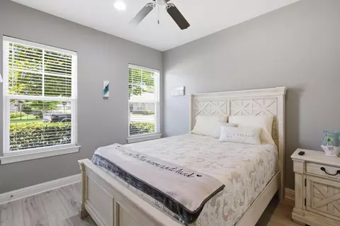 Bedroom - 76 Oaktree Blvd, Freeport, FL 32439 photo 1 of 9