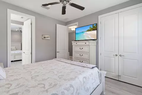 Bedroom - 76 Oaktree Blvd, Freeport, FL 32439 photo 2 of 9