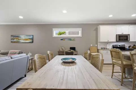 Dining - 76 Oaktree Blvd, Freeport, FL 32439 photo 1 of 2