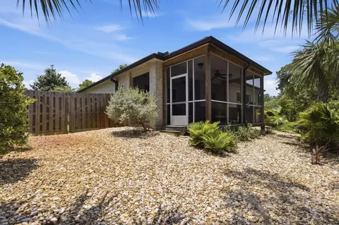 Exterior - 76 Oaktree Blvd, Freeport, FL 32439 photo 3 of 12