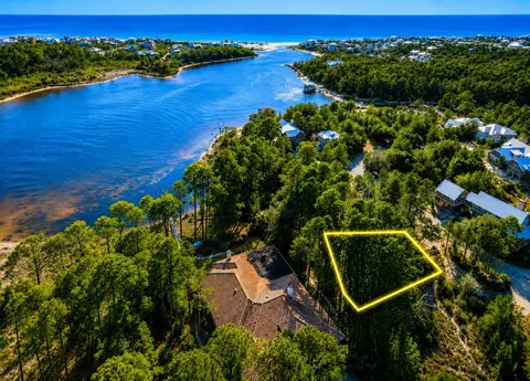 8 Wild Cherry Ln #DRAPER LAKE, Santa Rosa Beach, FL 32459
