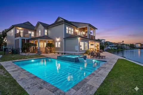 4728 Rendezvous Cv, Destin, FL 32541