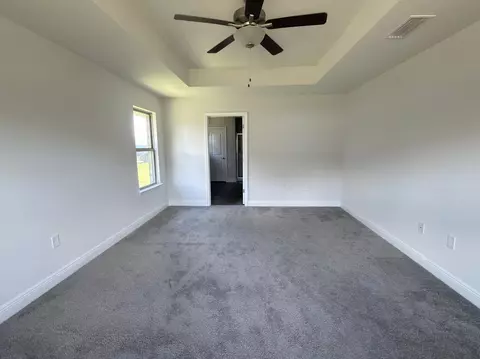 Bedroom - 2112 Queen St, Crestview, FL 32536 photo 7 of 8