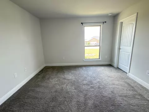 Bedroom - 2112 Queen St, Crestview, FL 32536 photo 5 of 8