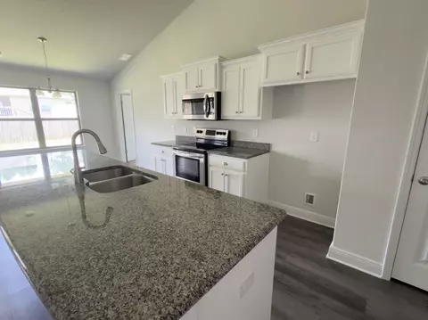 Kitchen - 2112 Queen St, Crestview, FL 32536 photo 1 of 2
