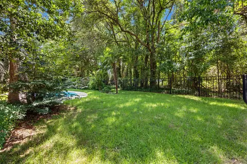 Exterior - 1197 Sioux Cir, Crestview, FL 32536 photo 23 of 30