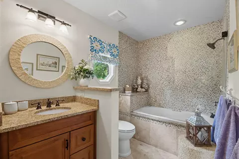 Bath - 1197 Sioux Cir, Crestview, FL 32536 photo 11 of 15