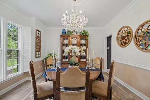 Dining - 1197 Sioux Cir, Crestview, FL 32536 photo 2 of 4